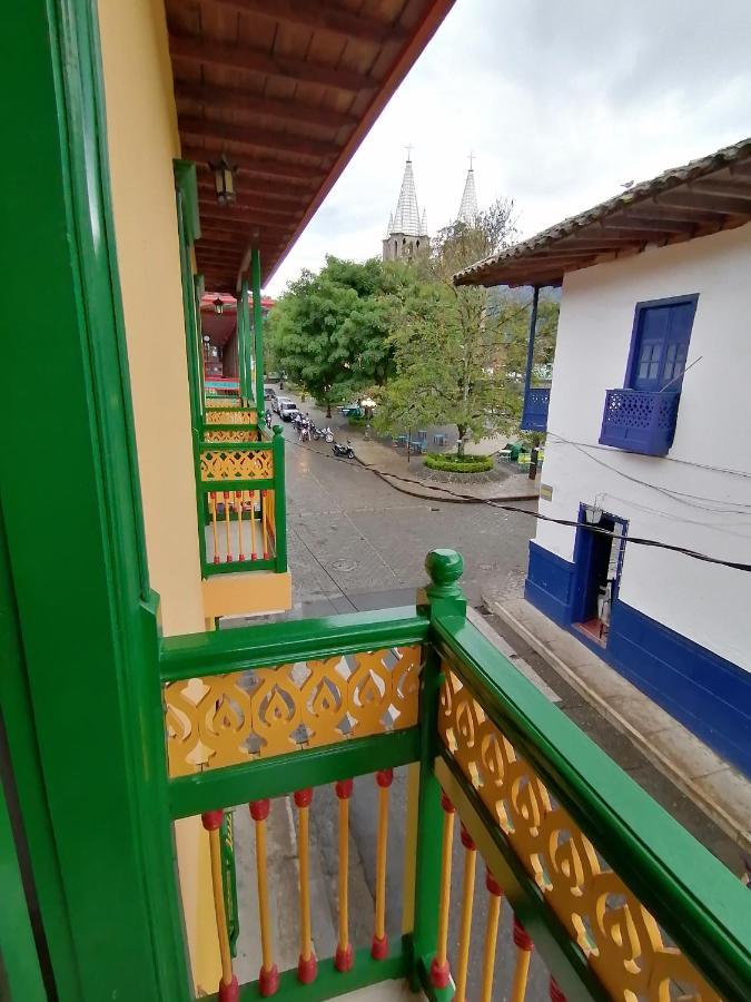 Hotel Balcones Del Parque Jardin