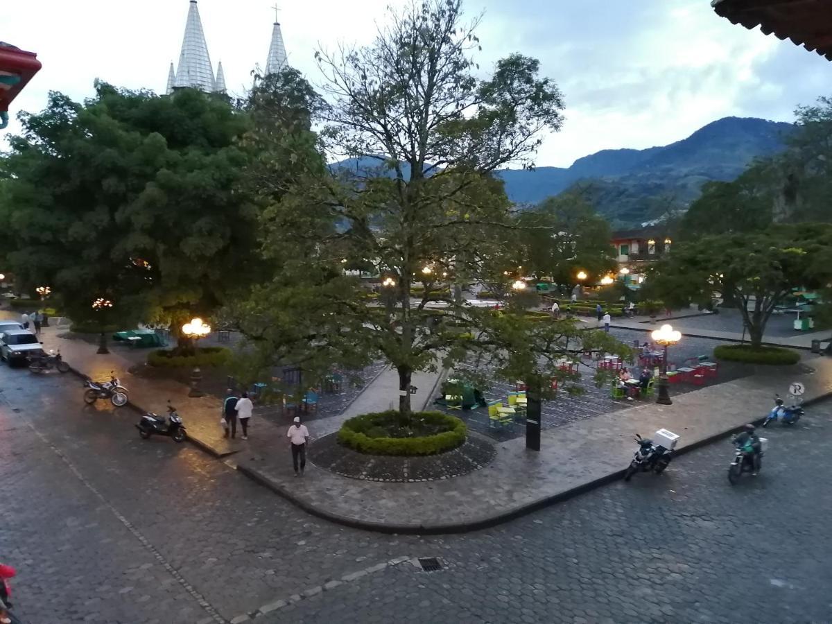 Hotel Balcones Del Parque 3*