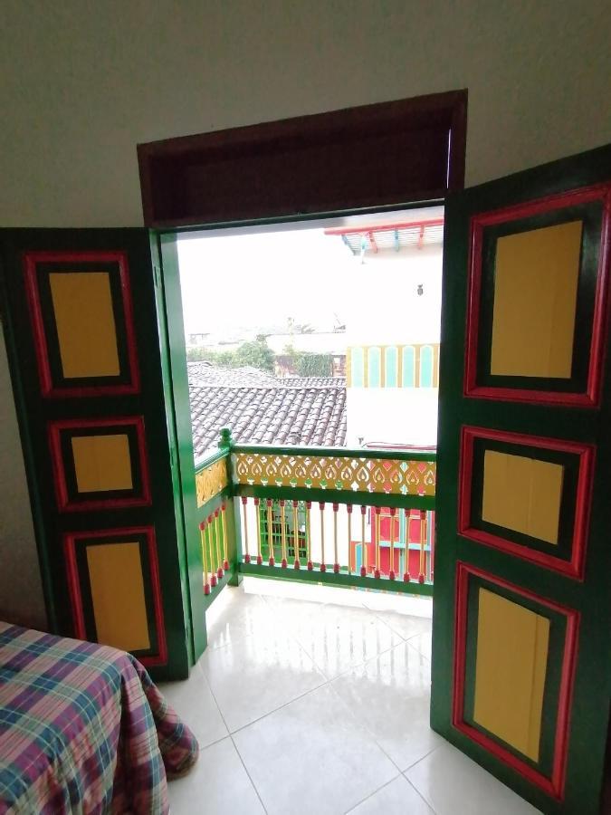 Hotel Balcones Del Parque