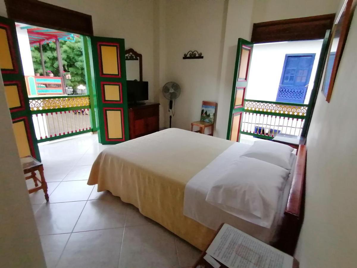 Hotel Balcones Del Parque Jardin