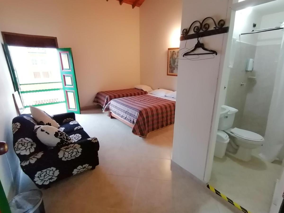 Balcones Del Parque Hotel 3*
