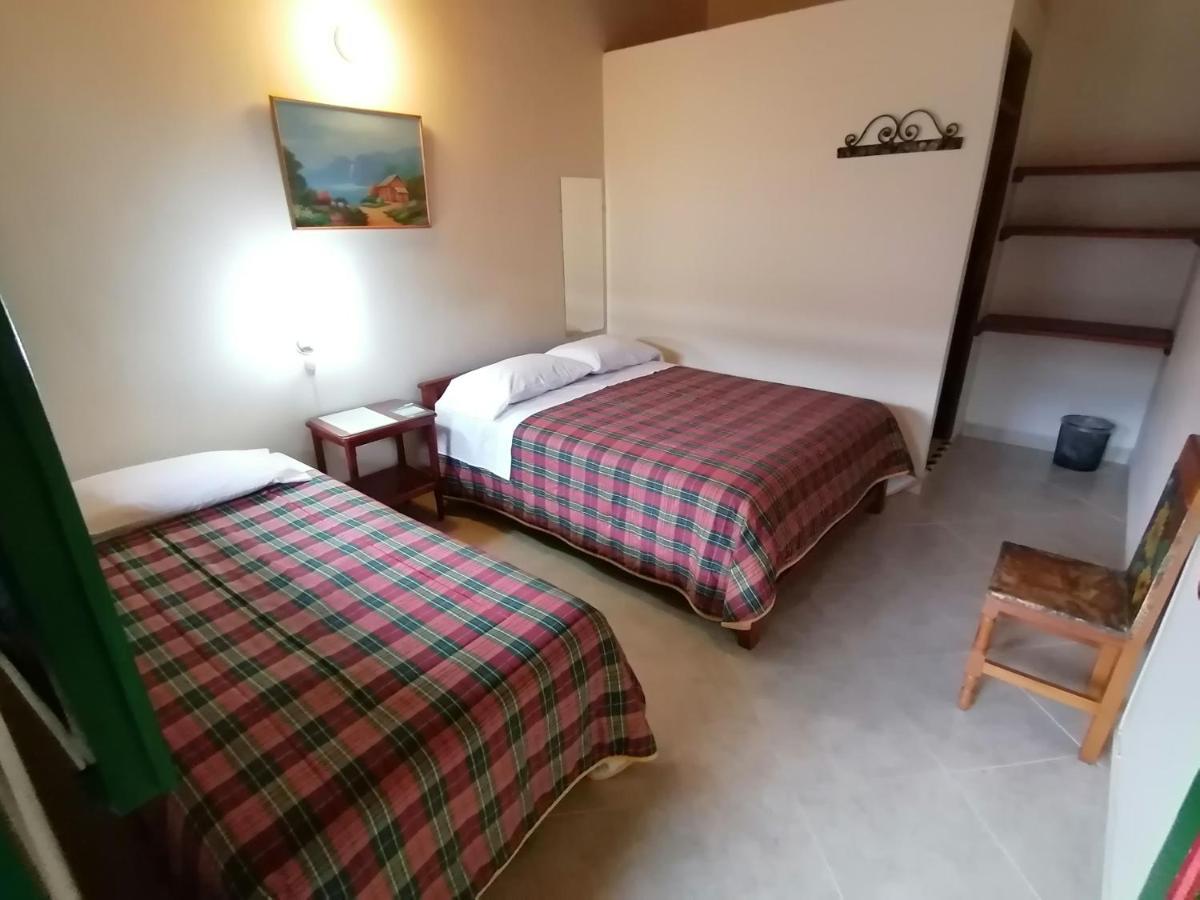Hotel Balcones Del Parque